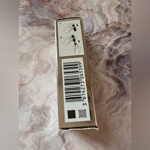 Lancôme Hot & Cold 404 Matte Lavender Lipstick NIB - Picture 5 of 6